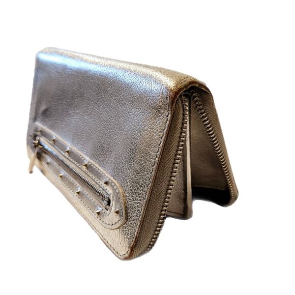 Louis Vuitton (Authentic) Silver Metallic Suhali Long Zippy Wallet w/ Dust Cover - Picture 5 of 10